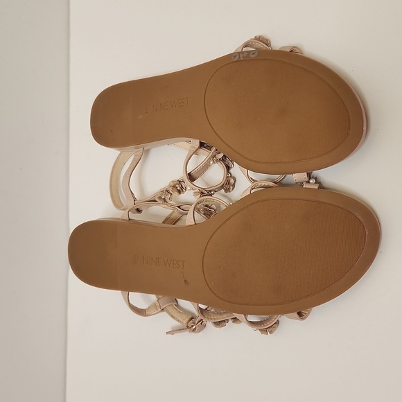 Nine West Women's Floral Rosebuds and Pearls Taupe Slingback Sandal Size 9 - Picture 6 of 9
